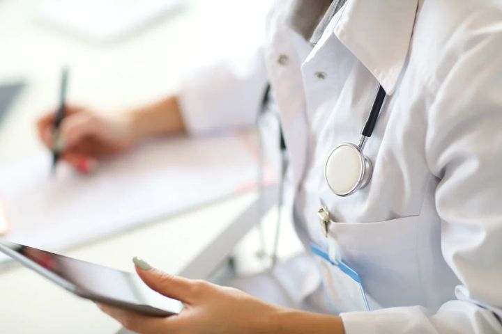 Врачи рассказали, как по рукам определить рак лёгких