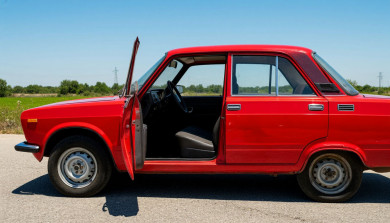 Два трупа нашли в машине в городе Воронежской области 