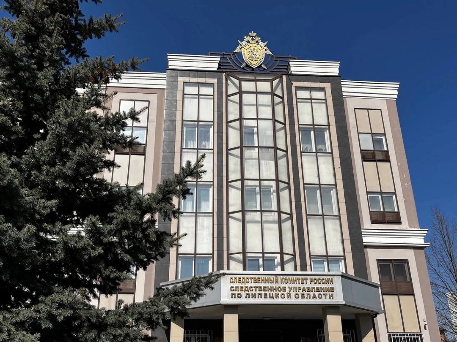 В Липецке сотрудница миграционной службы сливала подруге закрытые данные об иностранцах