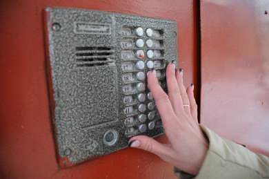 «Замена домофона» обошлась воронежанке в 3,3 млн рублей 