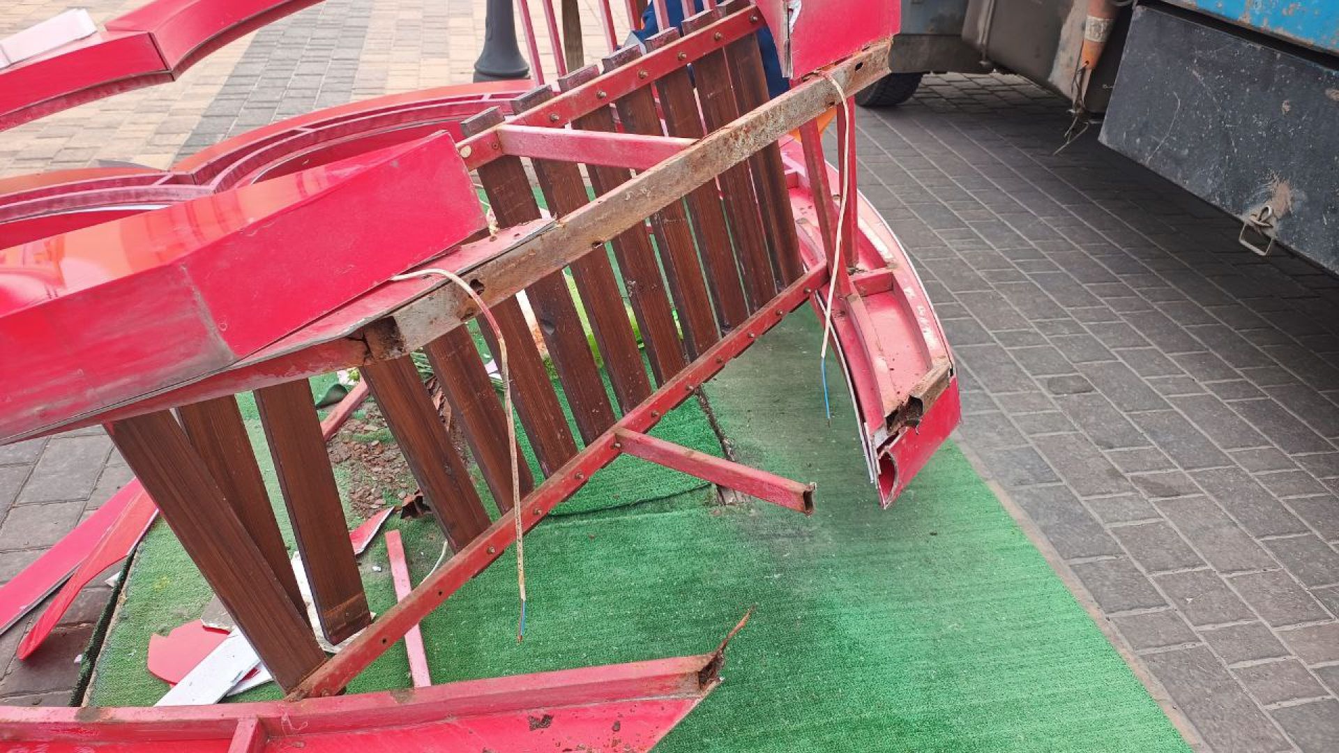 В Белгороде демонтировали «Раненое сердце»