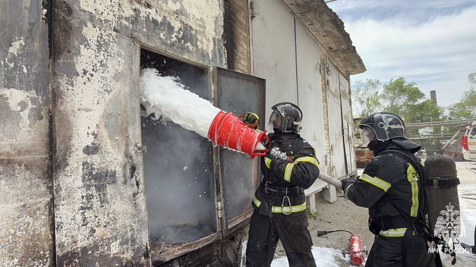 В Белгороде очагом возгорания на улице Сумской стал трансформатор
