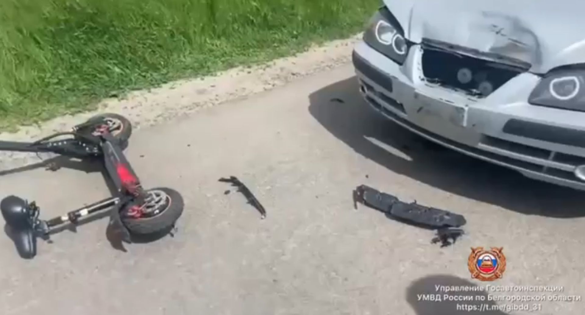 В Стрелецком подросток на самокате лоб в лоб столкнулся с иномаркой