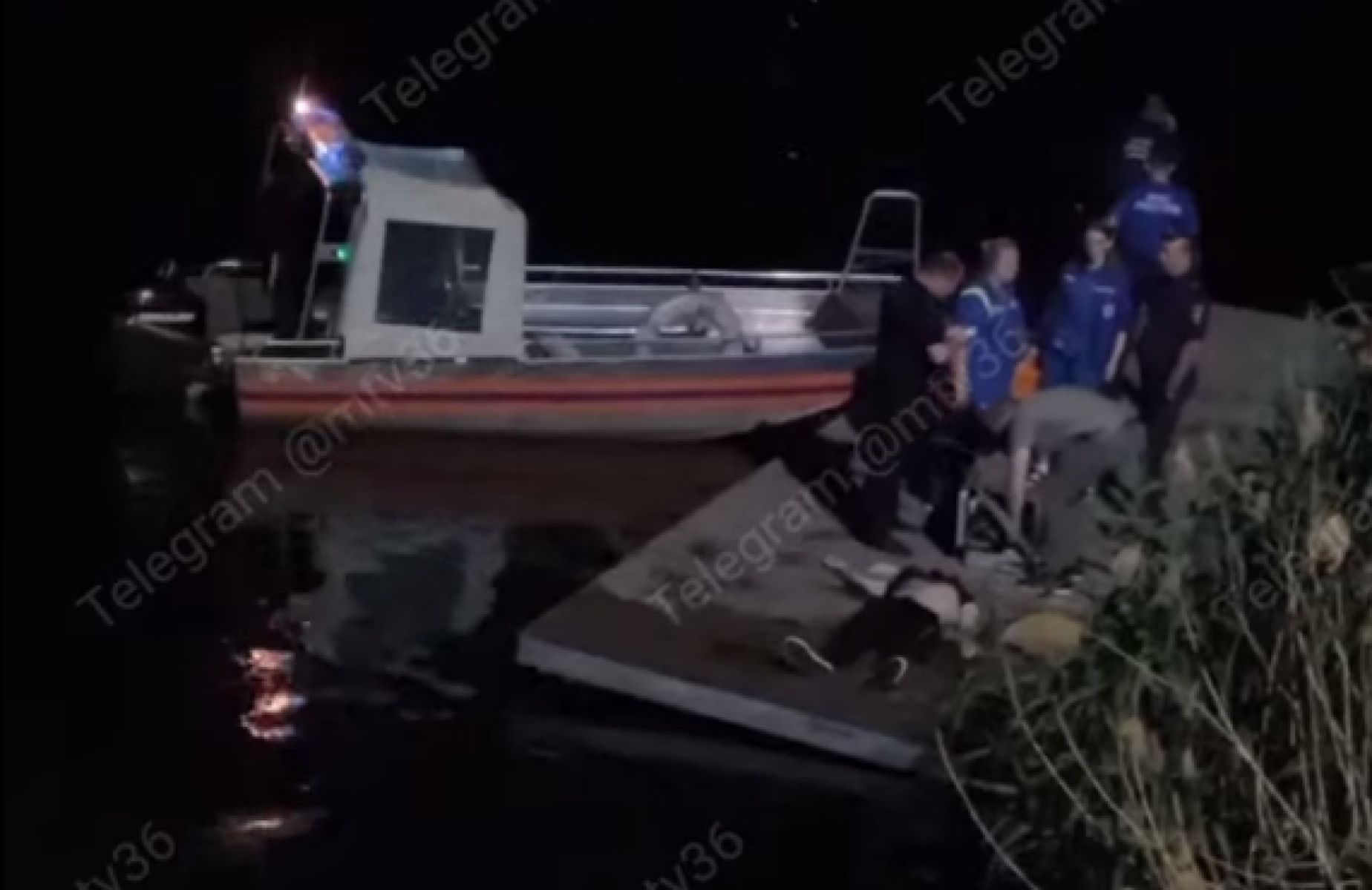 Мужчина упал с моста в Воронежское водохранилище