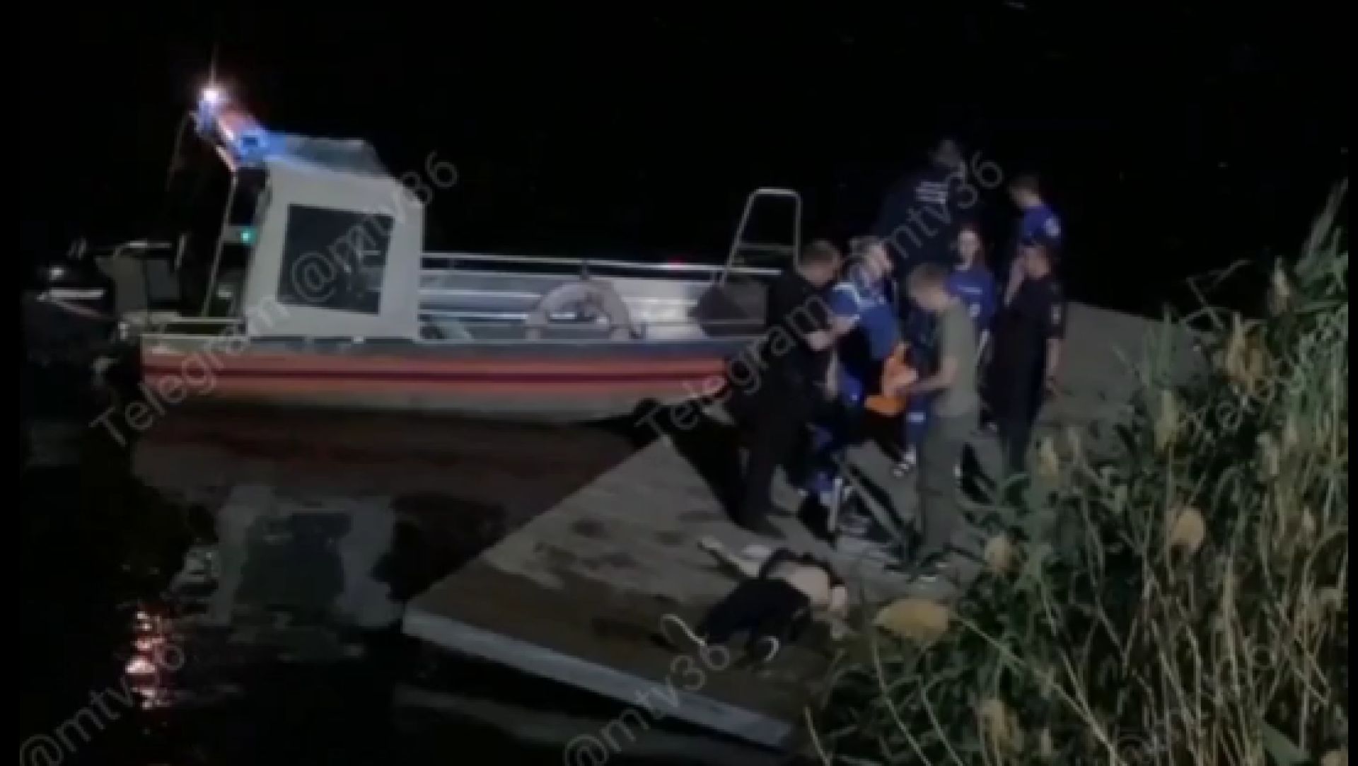 Мужчина, упавший с моста в воду, погиб в Воронежском водохранилище