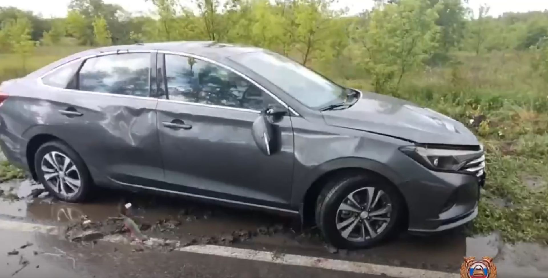 В Белгородской области автомобиль вылетел в кювет – пострадали двое пенсионеров