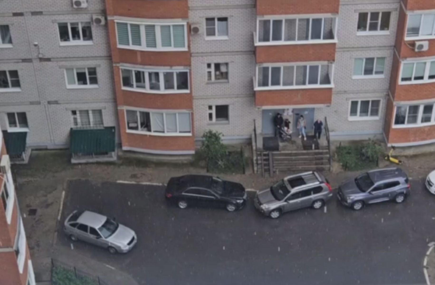 Мощный ливень внезапно обрушился на Воронеж