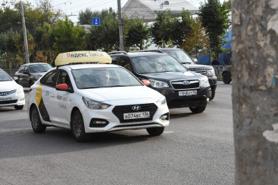 Заоблачные цены на такси возмутили воронежцев