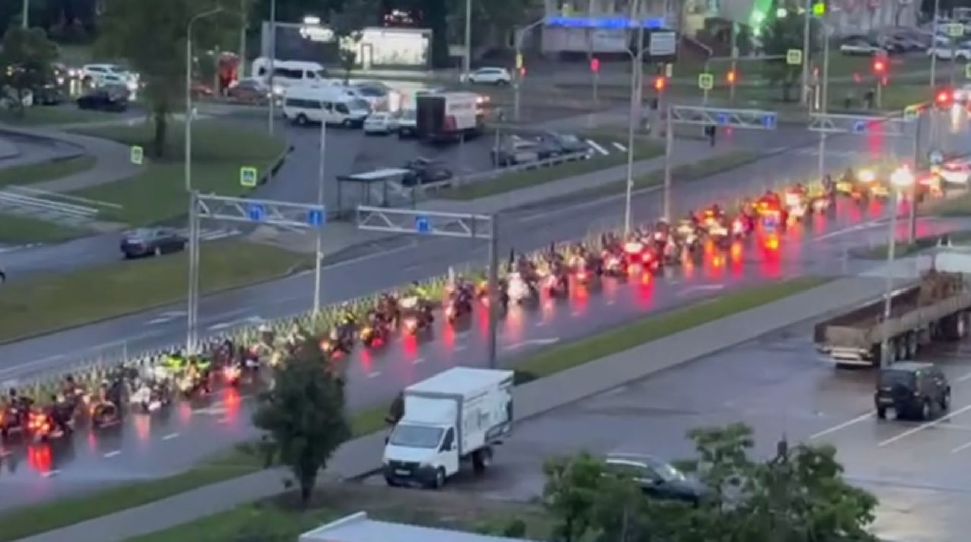 Десятки байкеров промчались по&nbsp;Воронежу (ВИДЕО)