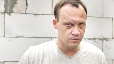 Директор воронежского колледжа изуродовал ножом лицо водителю бензовоза