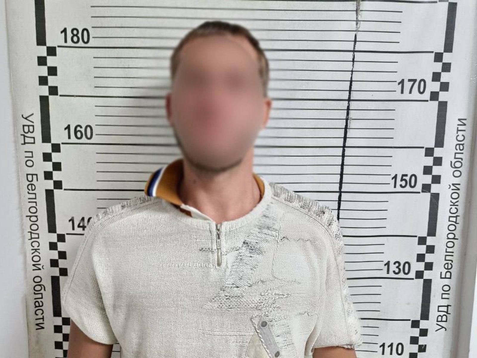 В Белгороде мужчина приставал к скульптуре после ссоры с девушкой