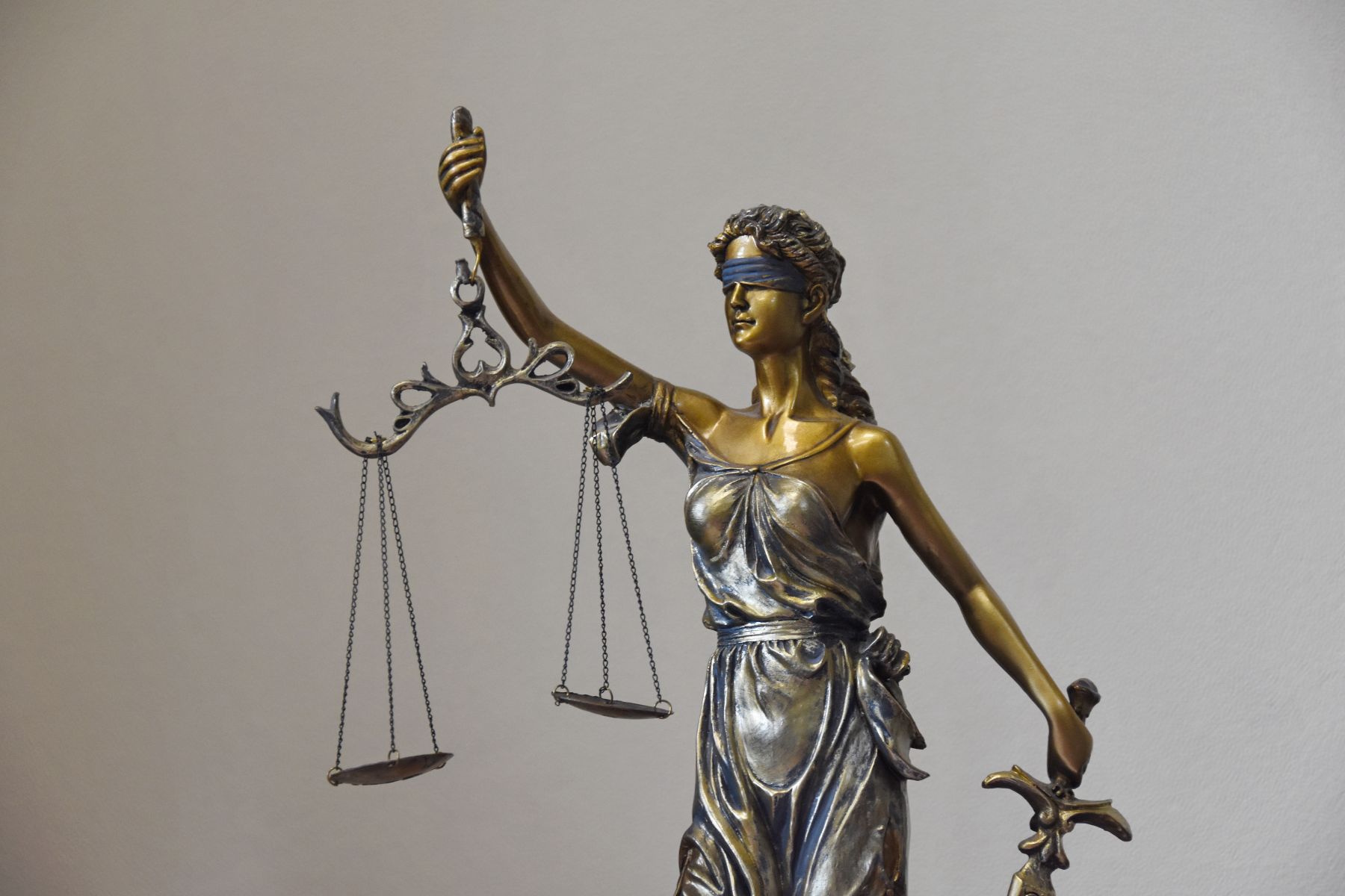 Воронежский суд запретил сайт с проститутками