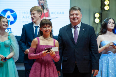 В Нововоронеже при поддержке атомщиков состоялся общегородской выпускной бал «Юность Атомграда-2025»