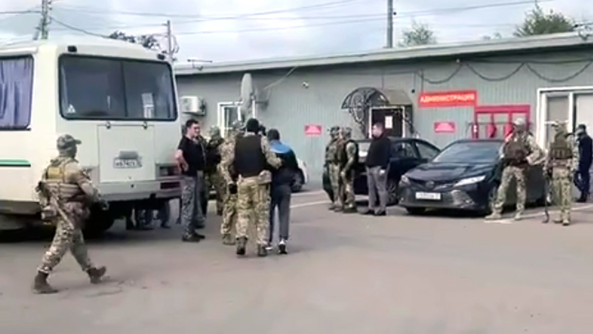 «Несносный базар». Почему Алексеевский рынок не&nbsp;демонтируют вопреки решению суда
