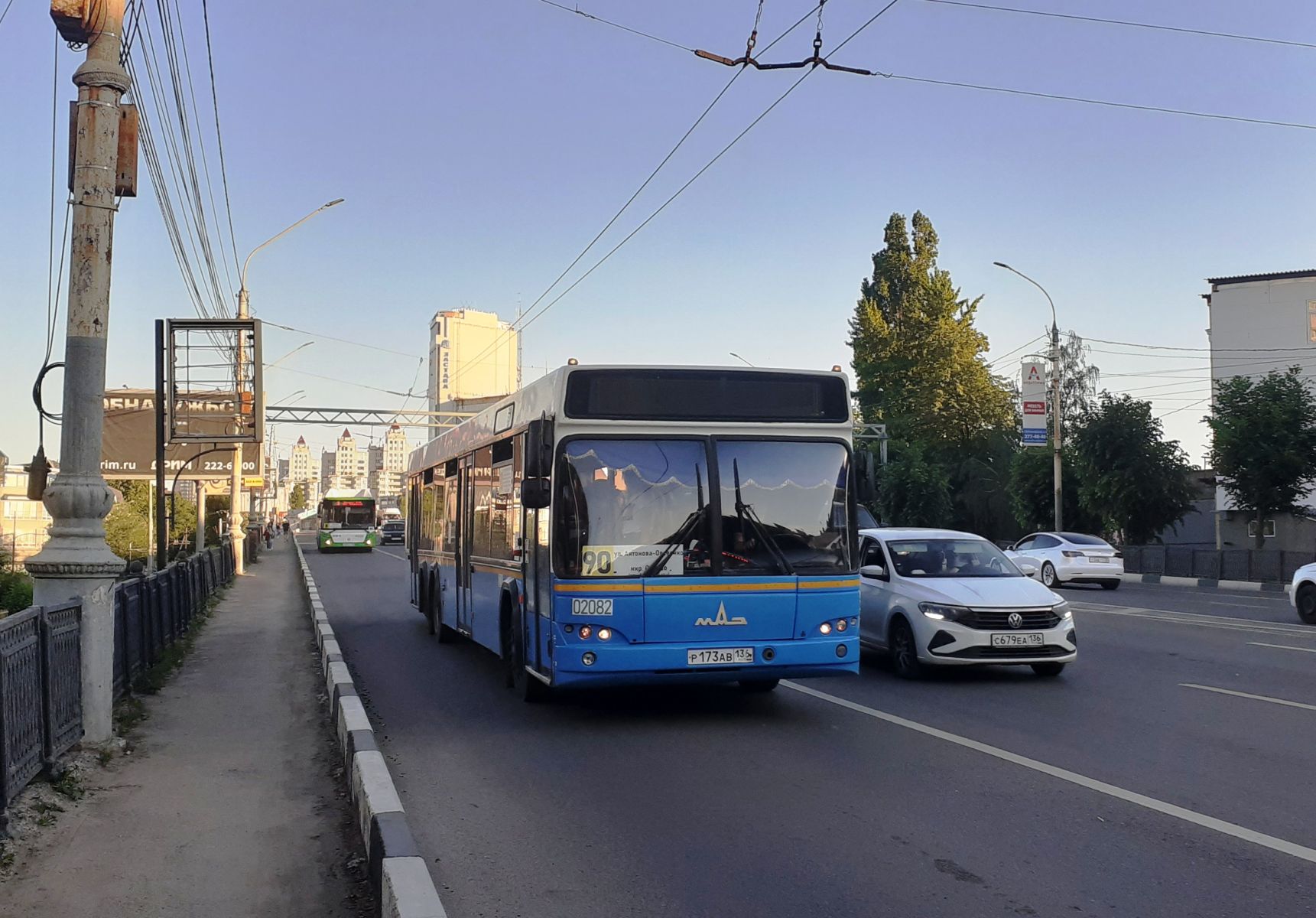 Подростки залили перцовкой пассажиров воронежского автобуса