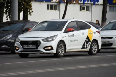 Космическим ростом цен на такси при отсутствии интернета заинтересовалась Генпрокуратура