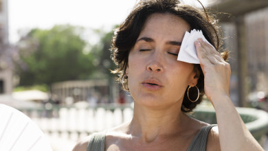 Как правильно пережить адскую жару, рассказали воронежцам