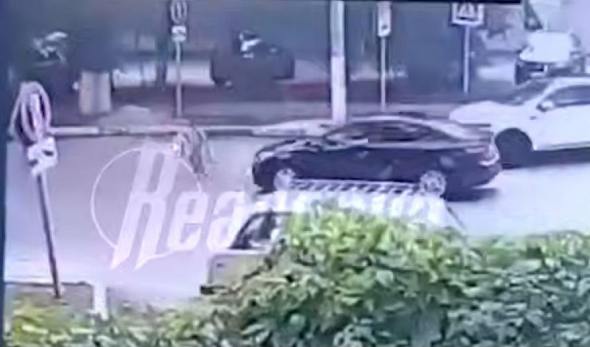 Появилось видео, как заммэра Семилук сбивает ребёнка на пешеходном переходе&nbsp;