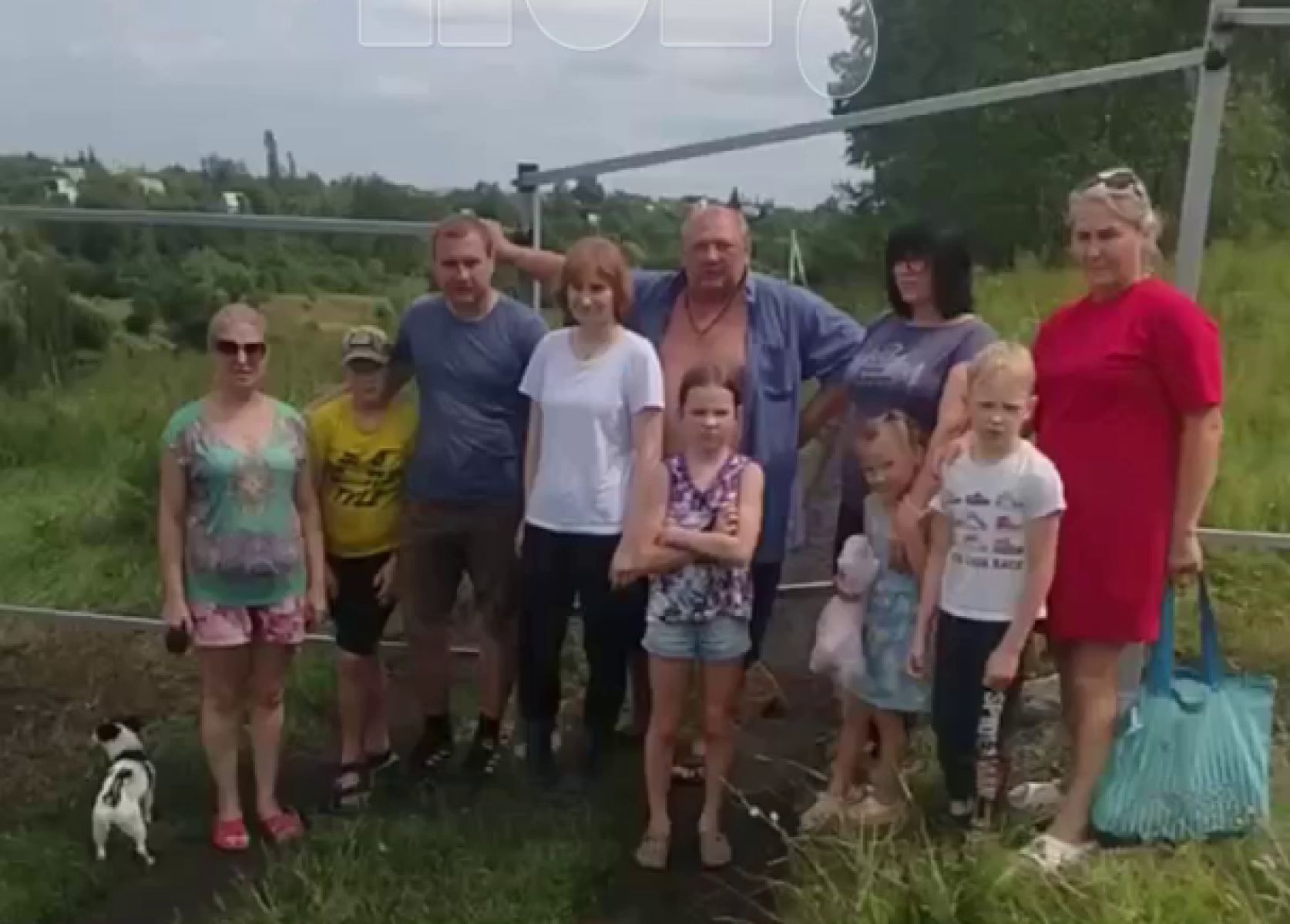 «Это безобразие!». Неизвестные огородили популярный пруд забором в Воронежской области