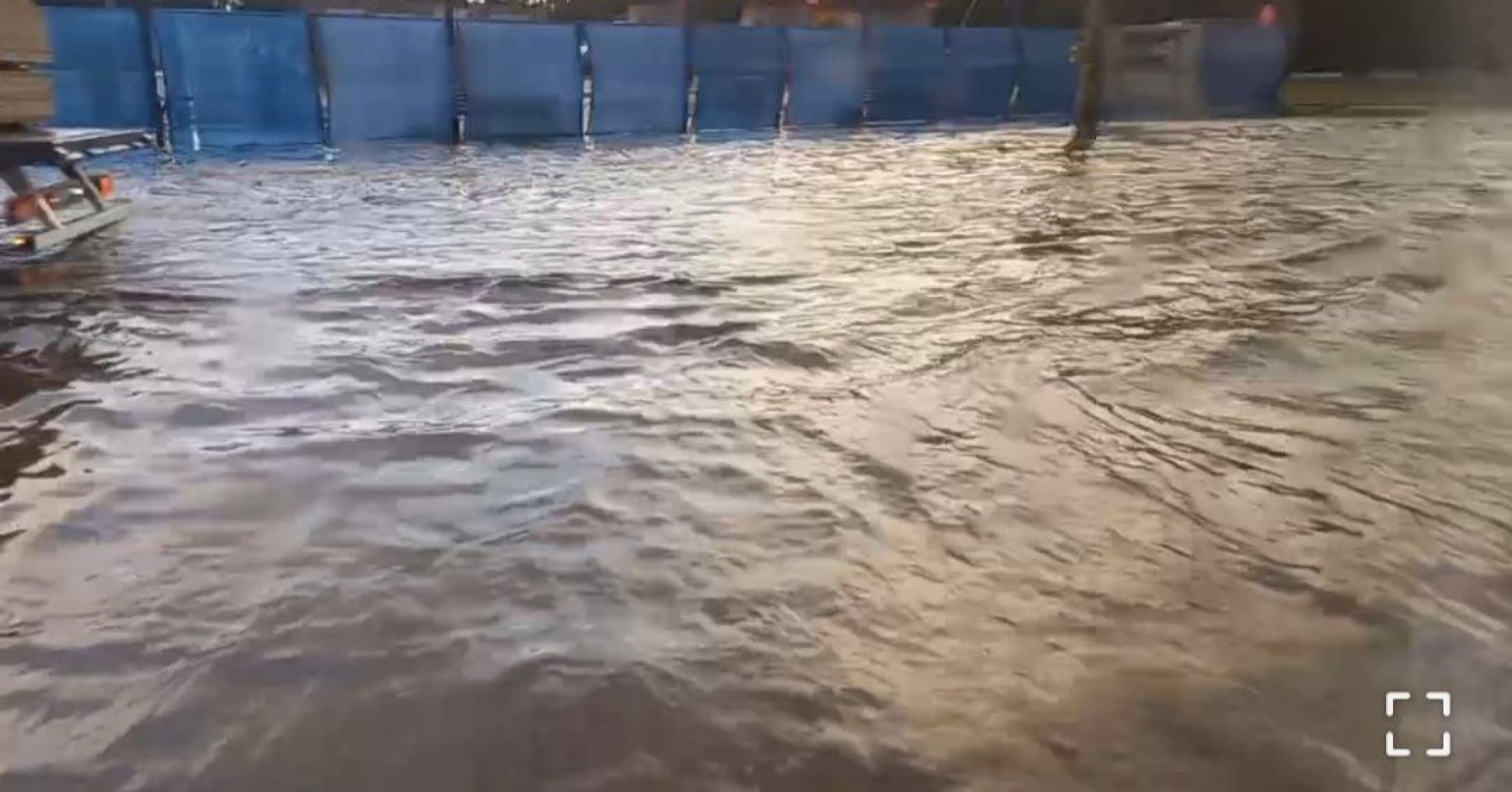 Воронеж затапливает после залпового дождя&nbsp;