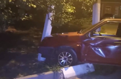 В Белгородской области подросток на мотоцикле врезался в автомобиль