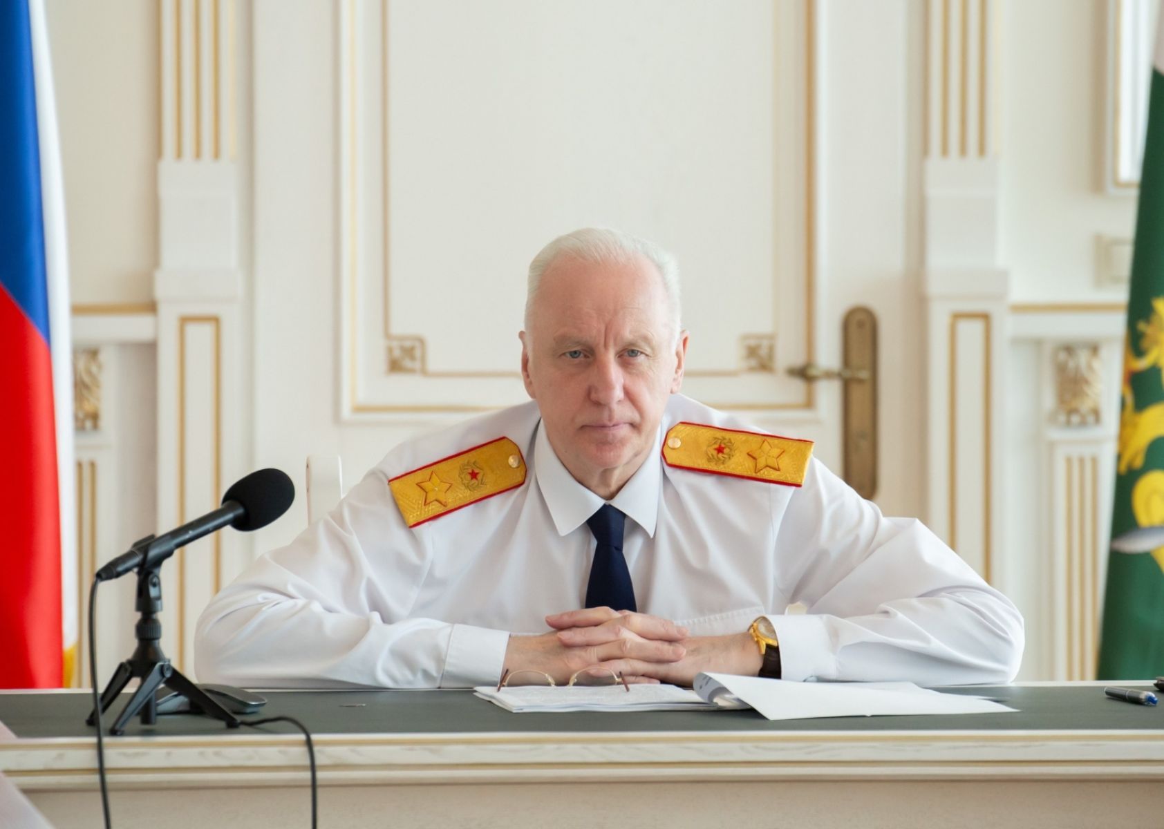 Бастрыкин не оставил в беде живущих в сырости и плесени жителей аварийного дома в Липецке