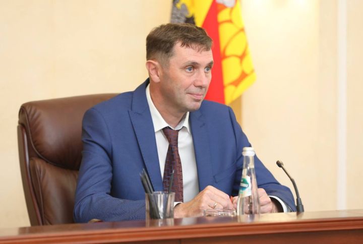 Мэр Воронежа Сергей Петрин душевно обратился к строителям 