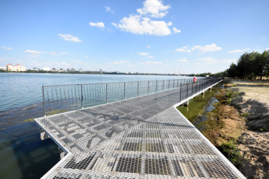 Зачем на второй очереди Петровской набережной массово вырубили деревья 