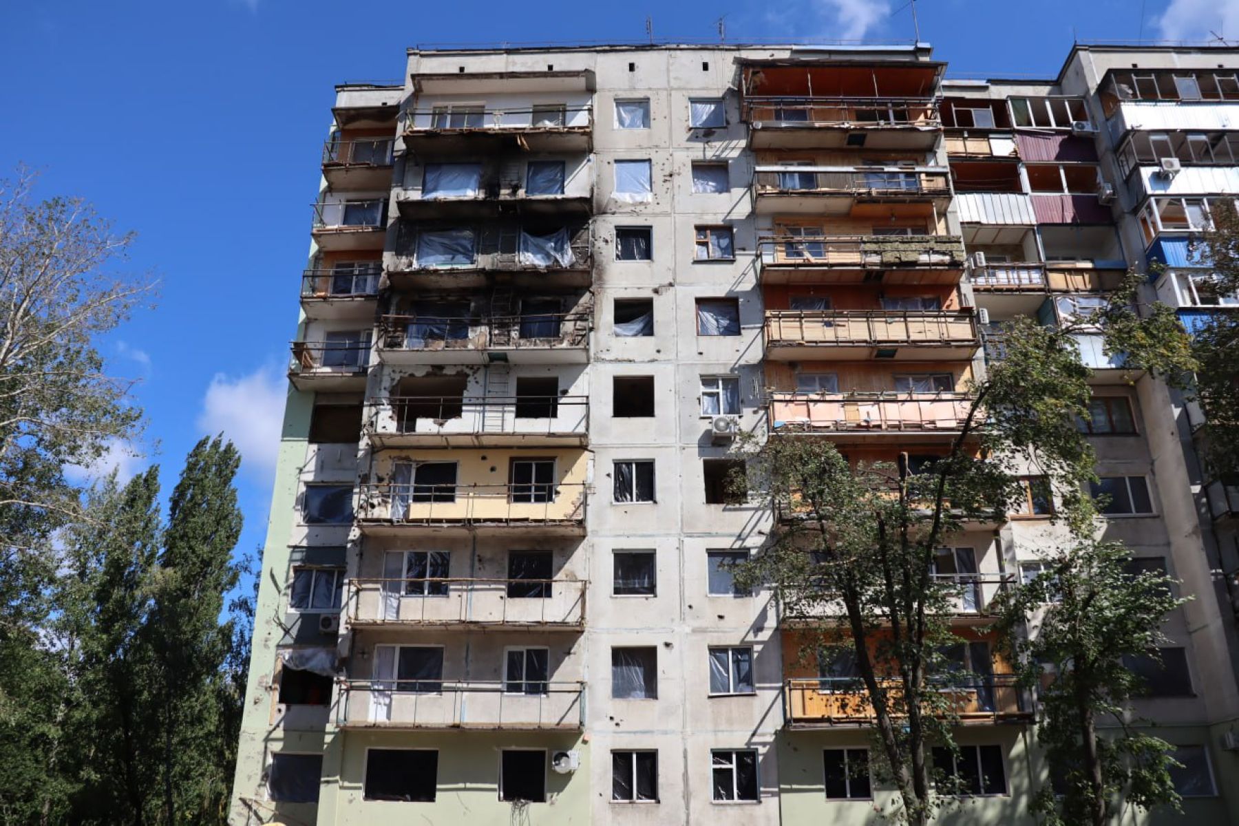 Курский губернатор Хинштейн пообещал пострадавшим по 150 тысяч рублей за потерю имущества