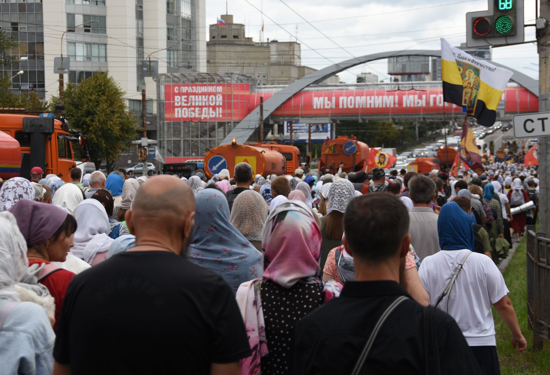 Крестный ход и гигантская пробка. Главные новости Воронежа и области за 20 августа