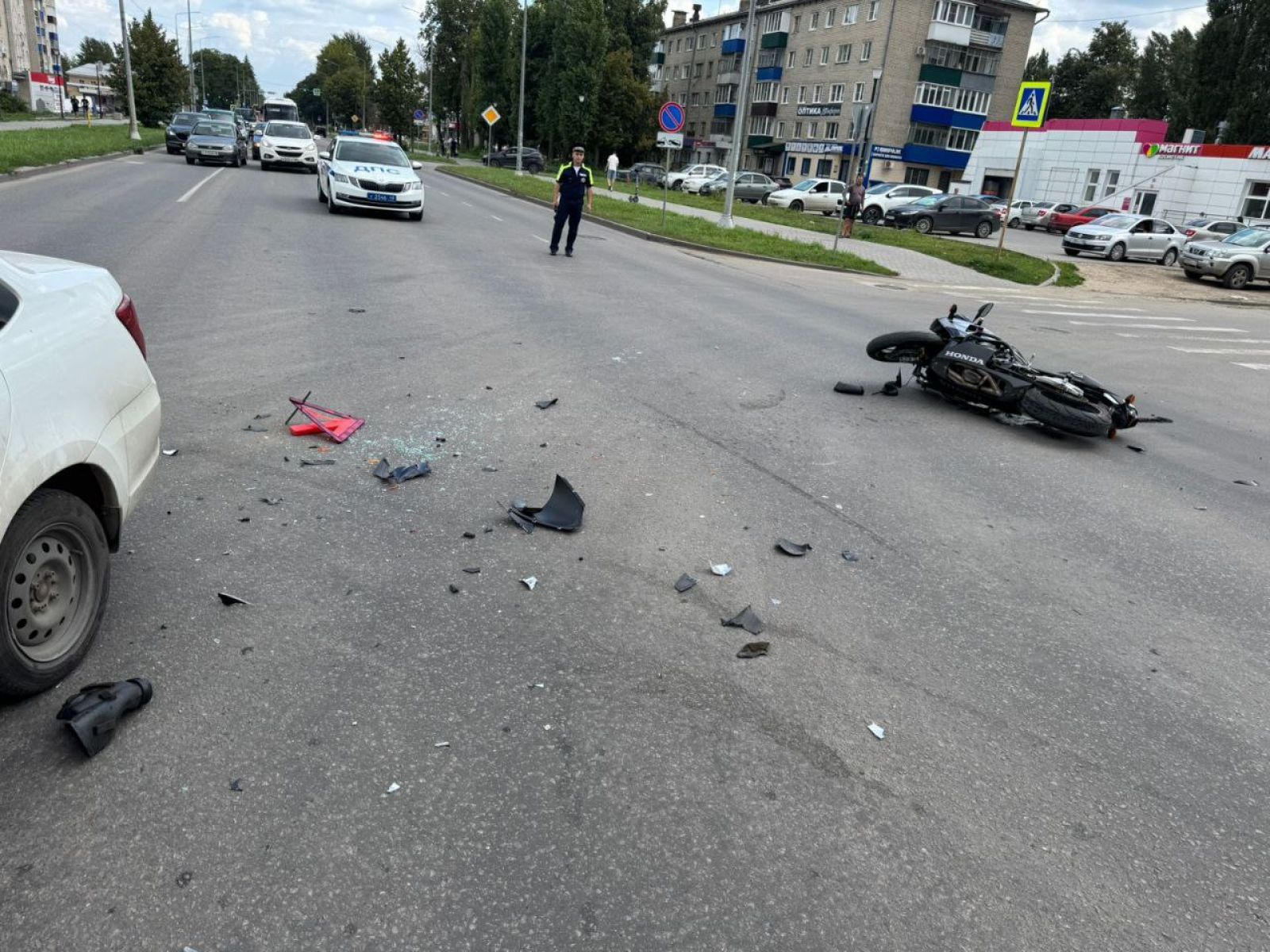 В Ельце байкер на скорости влетел в автоледи на «Лада Гранта»: парень умер в больнице