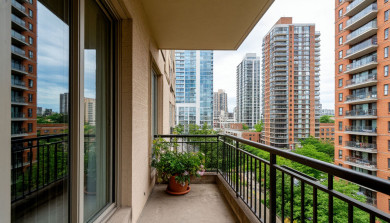 Ребёнок сорвался с балкона в Воронеже 