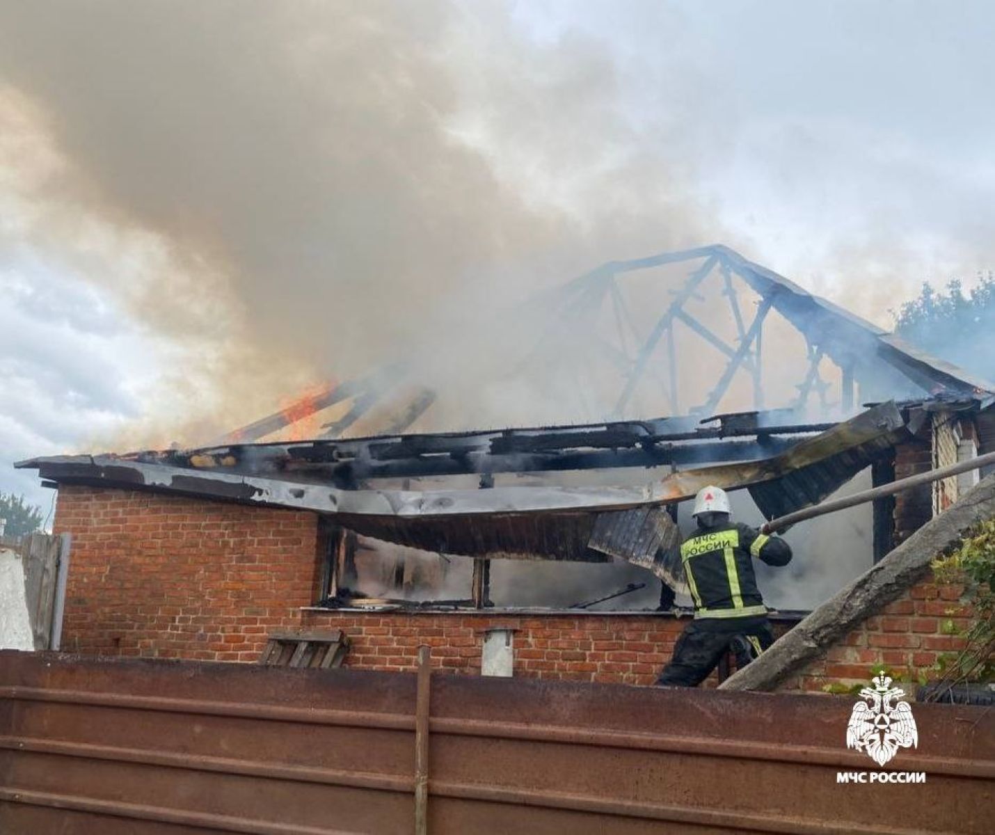 Под Белгородом при пожаре погибла пенсионерка