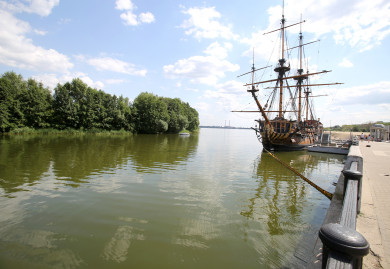 Пробка-рекордсмен и новые автобусы. Главные новости Воронежа и области за 30 августа