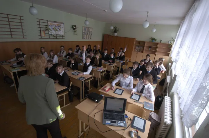Хватает ли в городе денег на безопасность школьников? 