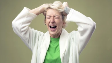 Почему появляется шум в ушах и как от него избавиться