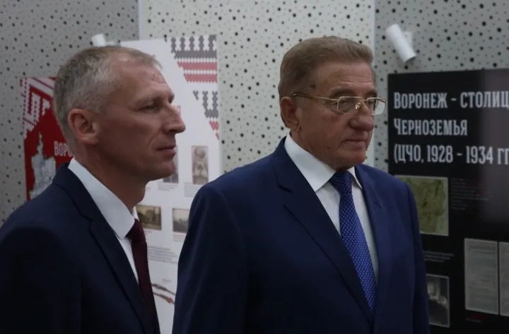 Праздник вместе с сенатором 