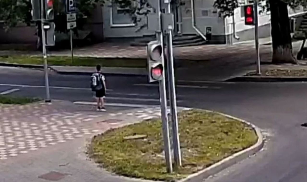 В Белгороде ребенок пострадал при переходе дороги на запрещающий сигнал светофора