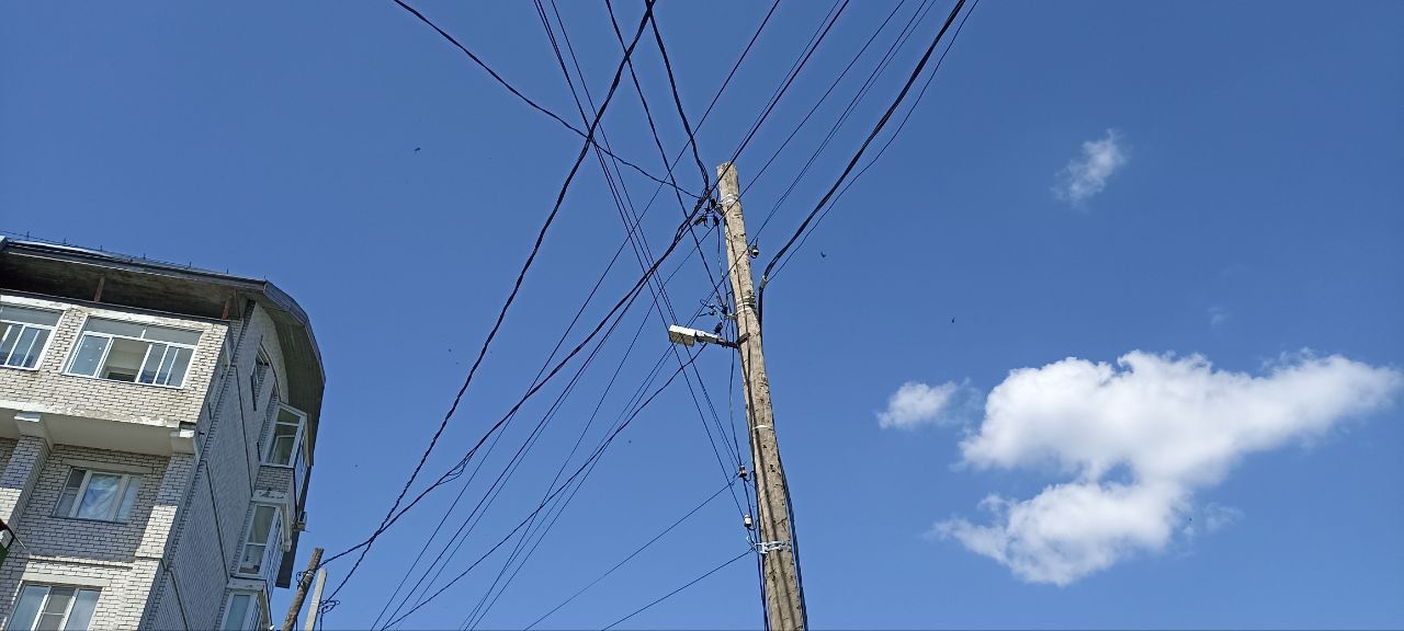 Воронежские энергетики «Россети Центр» предупреждают о&nbsp;недопустимости самовольного монтажа оборудования на&nbsp;опорах линий электропередачи&nbsp;