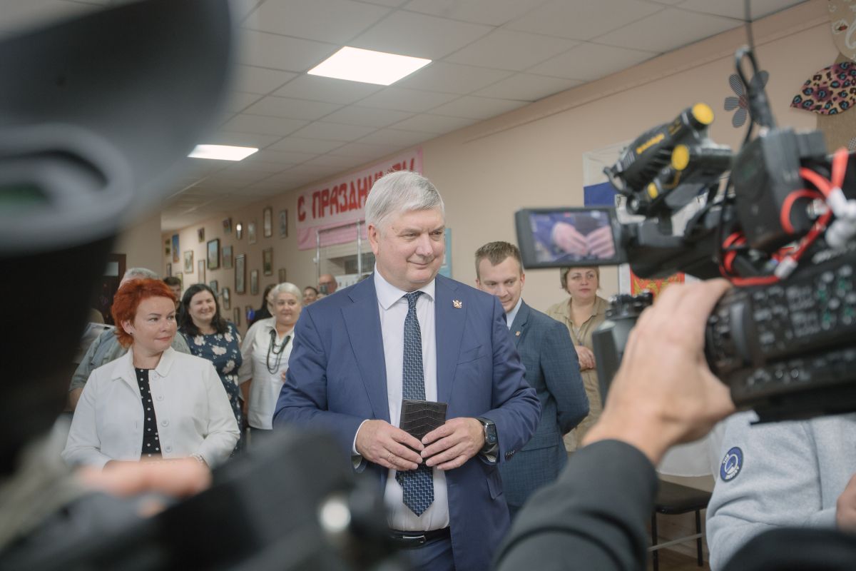 Глава региона напомнил воронежцам, что будущее зависит от их выбора