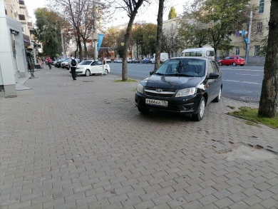 На «стадо автохамов» в центре города пожаловались воронежцы 