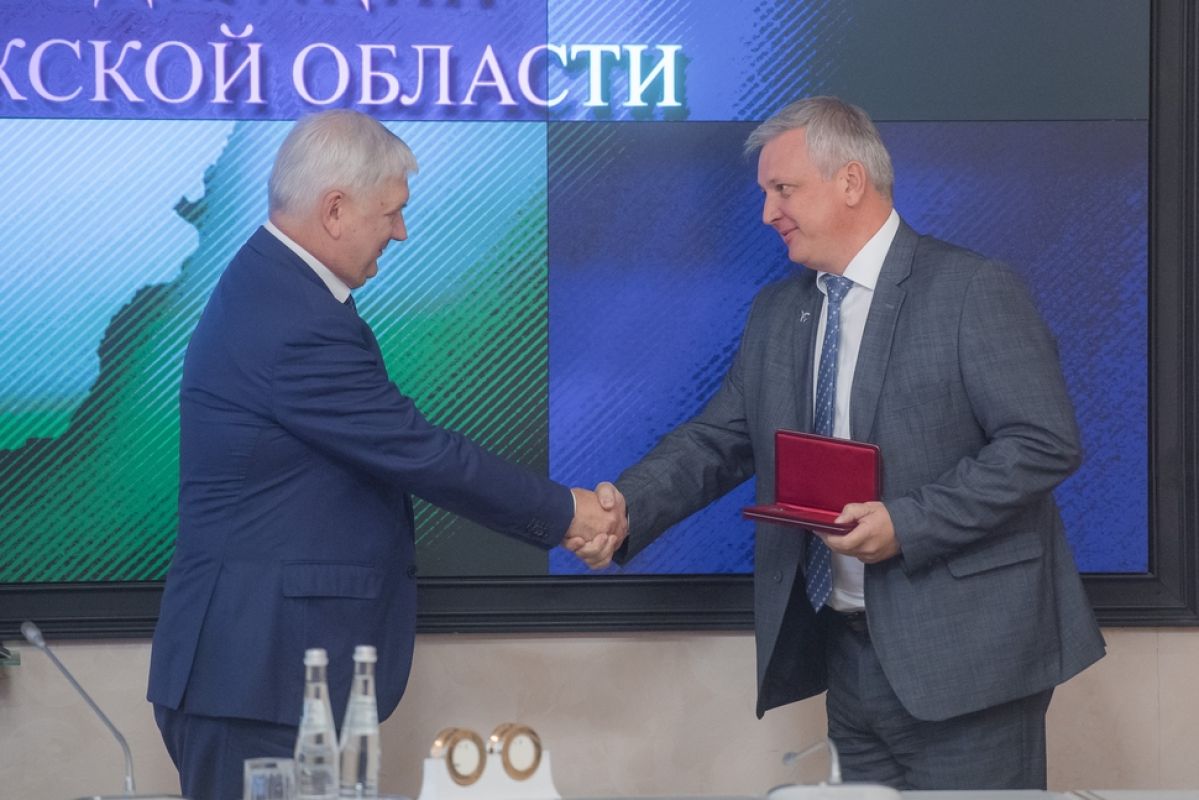 Губернатор назвал имена тех, кто пишет историю Воронежской области