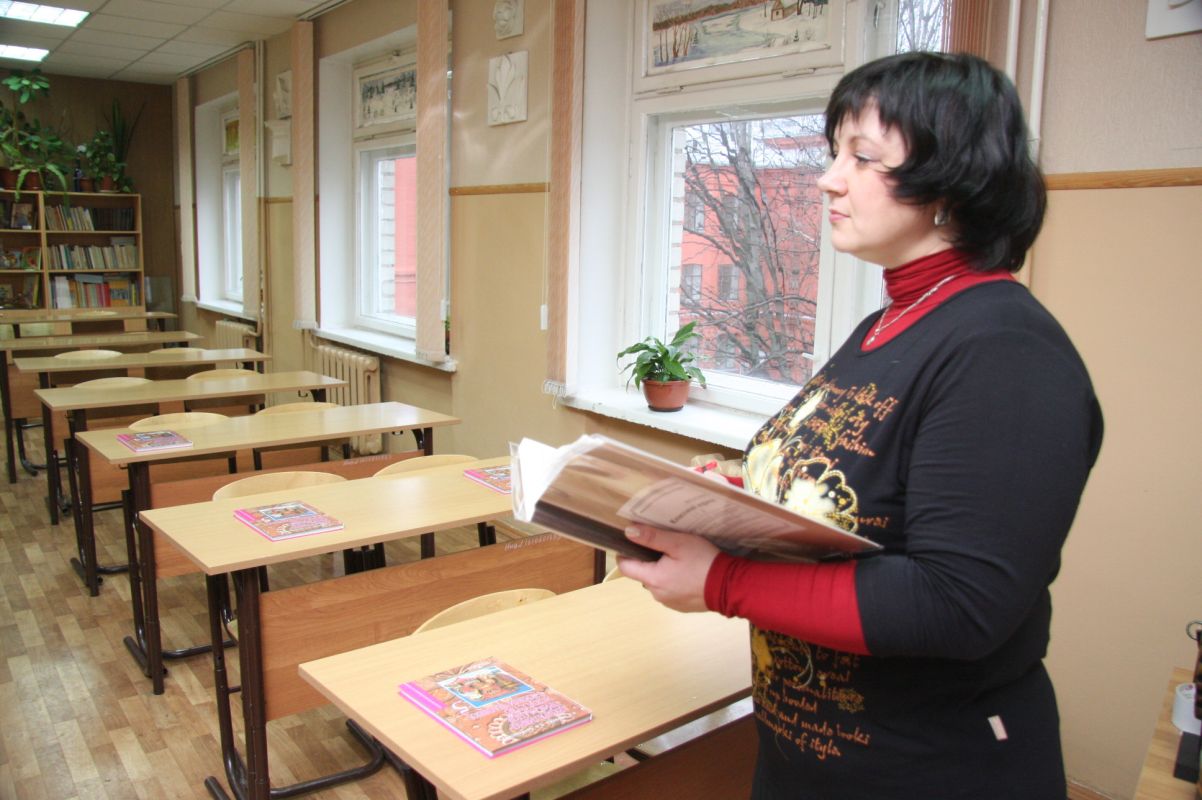 Выяснилось, сколько воронежцы готовы потратить на подарки ко Дню учителя