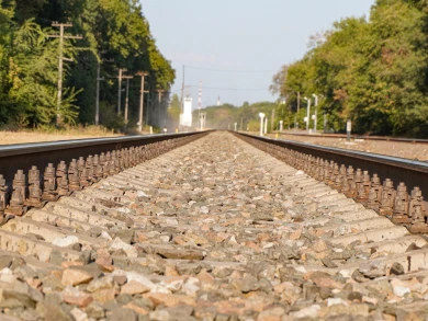 Ж/д переезд закрыли в воронежском посёлке