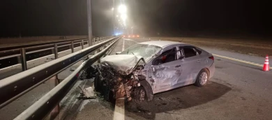 Легковушка выехала на встречку и столкнулась с двумя фурами на трассе М-4 «Дон»