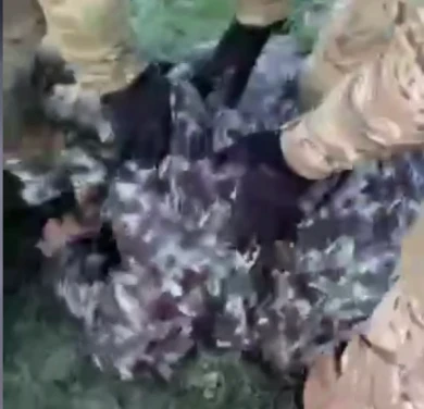 Появилось видео задержания воронежца, призывавшего к устранению власти