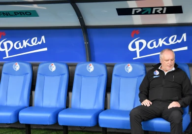 Главный тренер воронежского «Факела» Игорь Шалимов отправлен в отставку. Сменит ли его Сергей Ташуев?