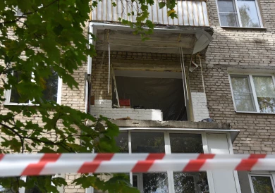 Что стало с отцом и сыном, пострадавшими при взрыве самогонного аппарата
