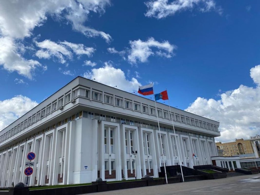 Первышов утвердил в должностях двух руководителей министерств