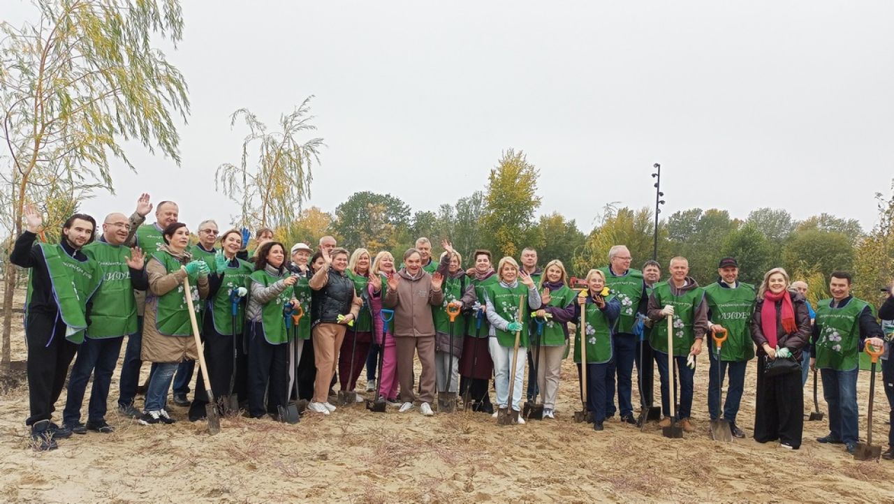 В Воронеже члены Гражданского собрания «ЛИДЕР» заложили новый сквер с&nbsp;арт-объектами